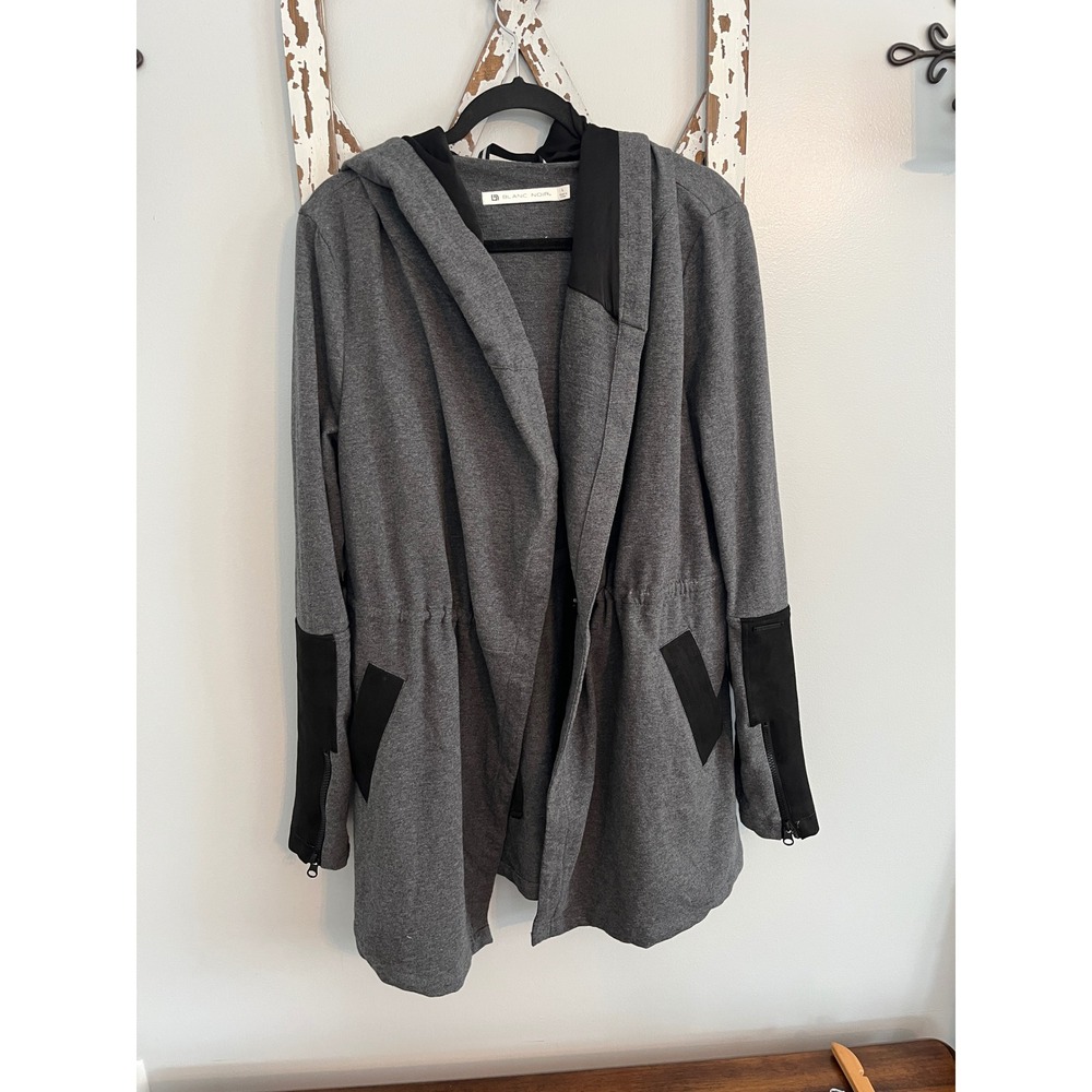 Evereve Blanc Noir Wrap Jacket with Faux Suede Details Size Large